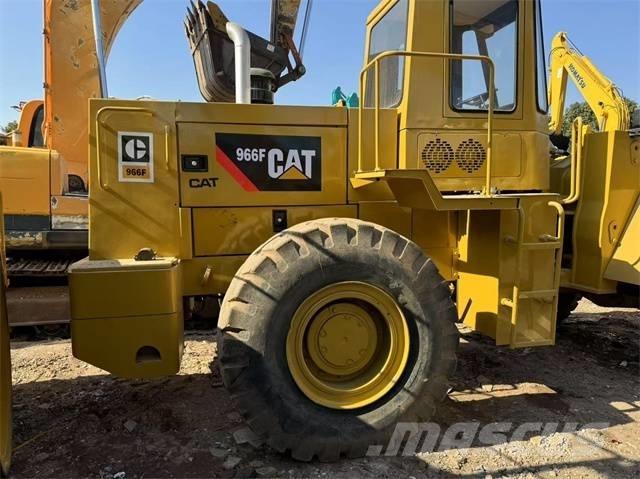 CAT 966 F Iekrāvēji uz riteņiem