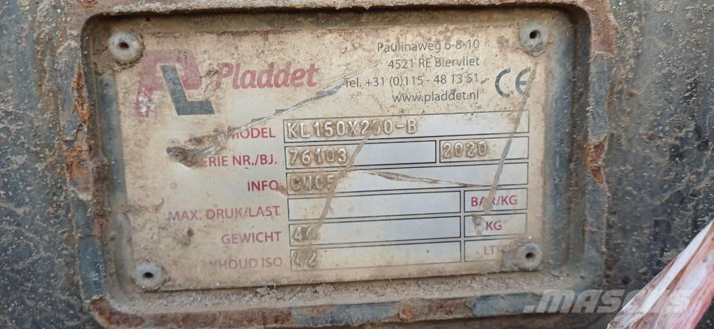 CAT 302.7 CR Mini ekskavatori < 7 t