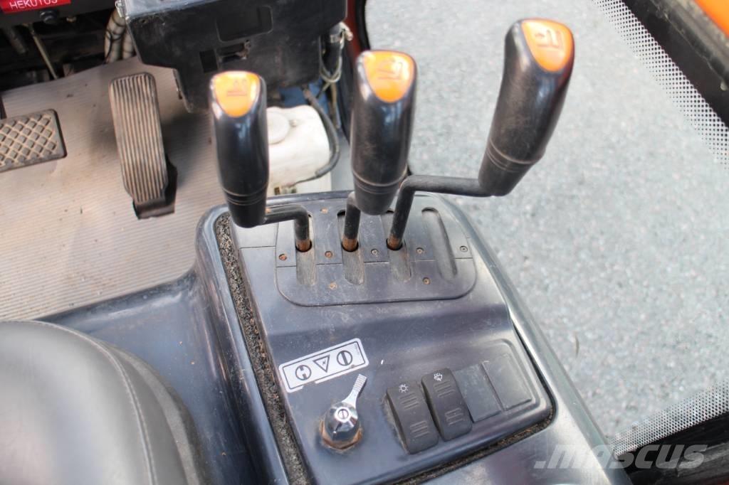 Doosan D 25 S Tehnika ar dīzeļa dzinēju