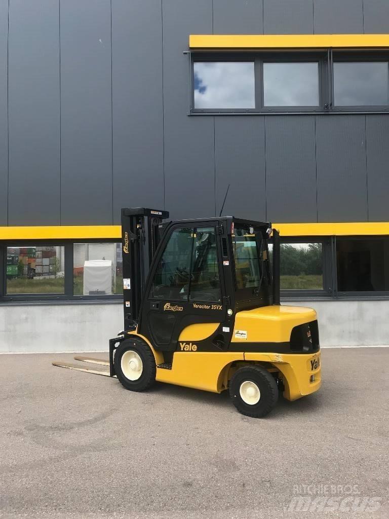 Yale GDP35VX Tehnika ar dīzeļa dzinēju