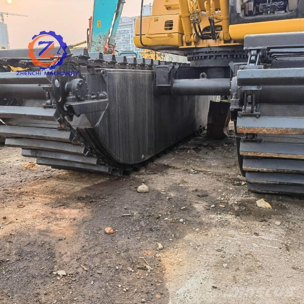 CAT 320 C Amfībijas tipa ekskavatori