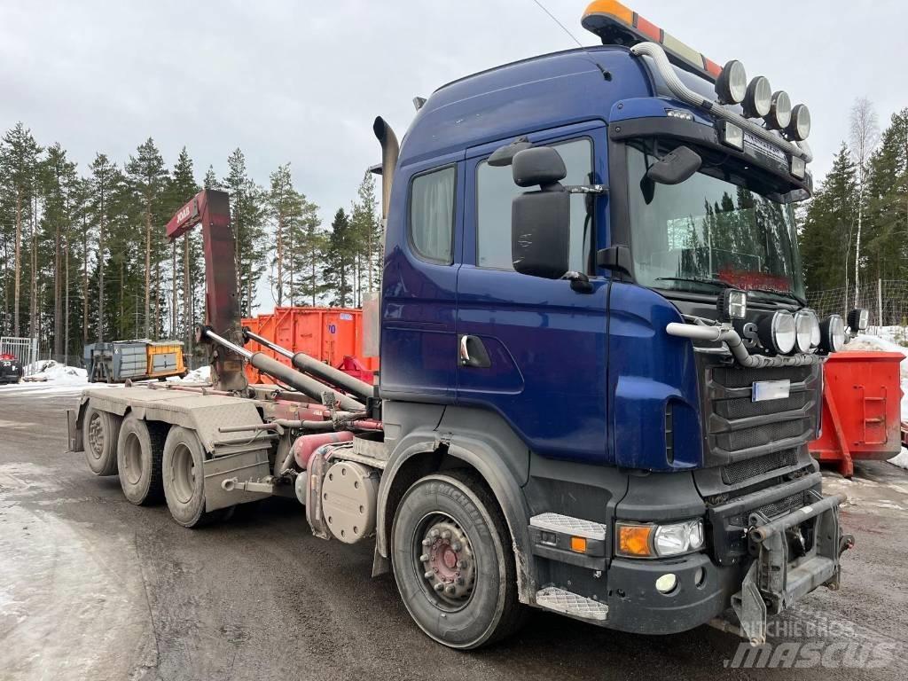 Scania R 500 Treileri ar āķi