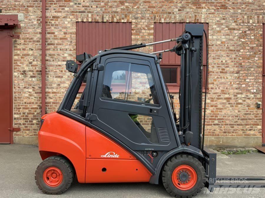 Linde H 30 D Tehnika ar dīzeļa dzinēju