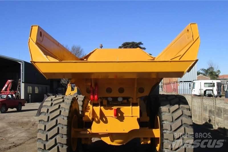 Bell B30E Artikulētie pašizgāzēji