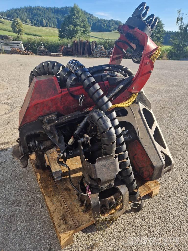 Komatsu 124 Atzarotāji