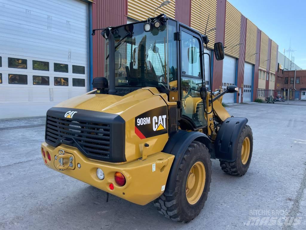 CAT 908 M Iekrāvēji uz riteņiem
