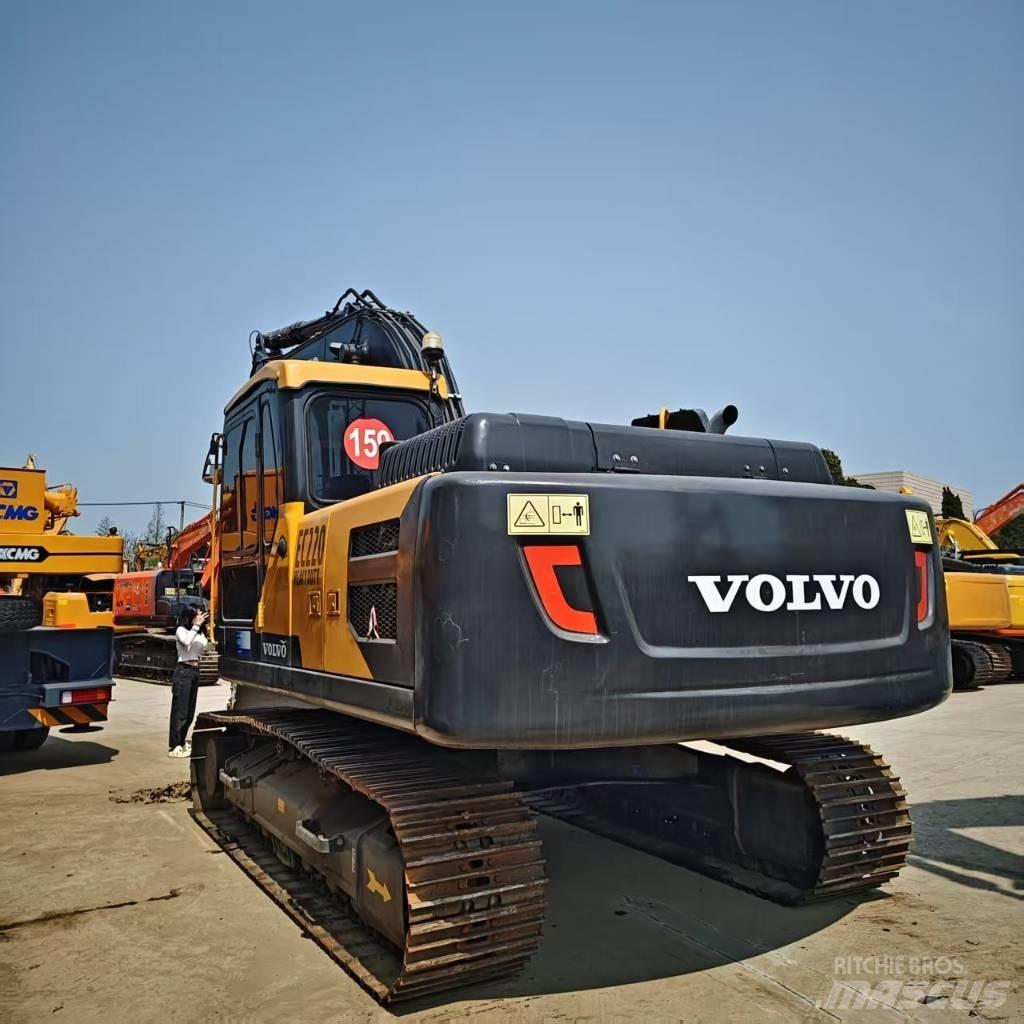 Volvo EC 220 Kāpurķēžu ekskavatori