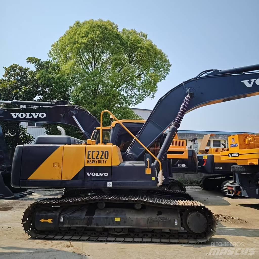 Volvo EC 220 Kāpurķēžu ekskavatori