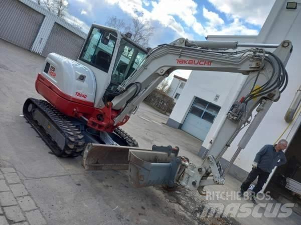Takeuchi TB 240 DPF Mini ekskavatori < 7 t