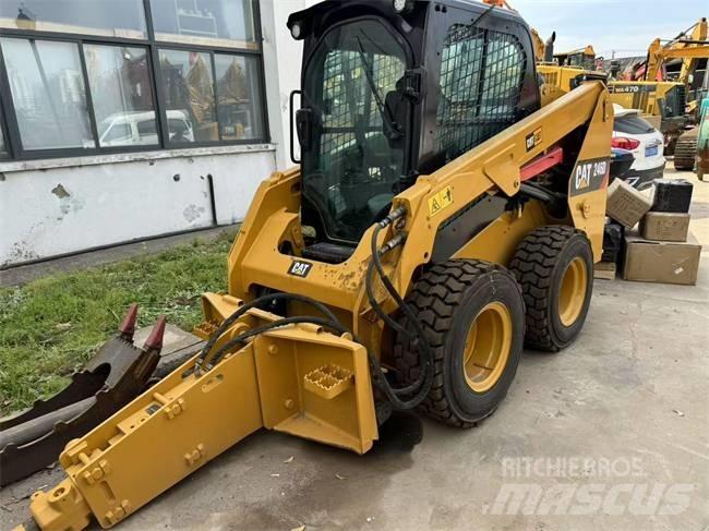 CAT 246 D Lietoti riteņu kompaktiekrāvēji