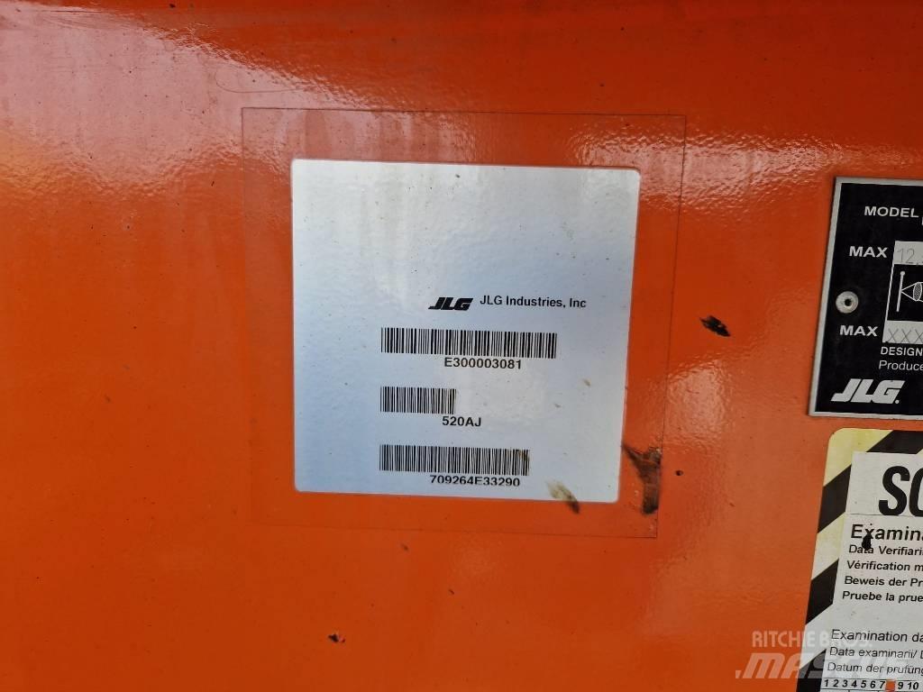 JLG 520AJ Strēles pacēlāji