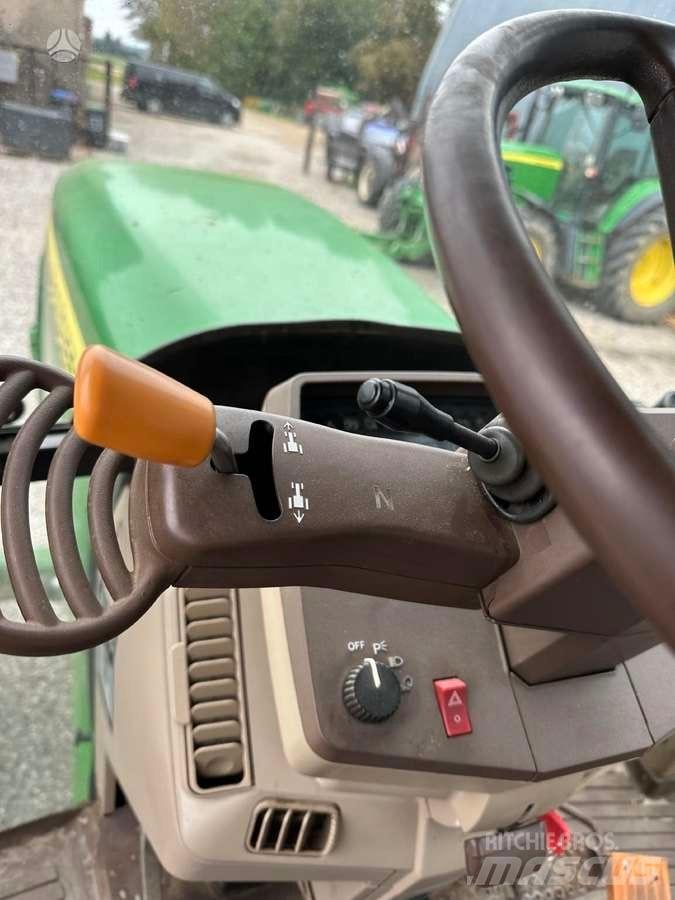 John Deere 6520 Traktori