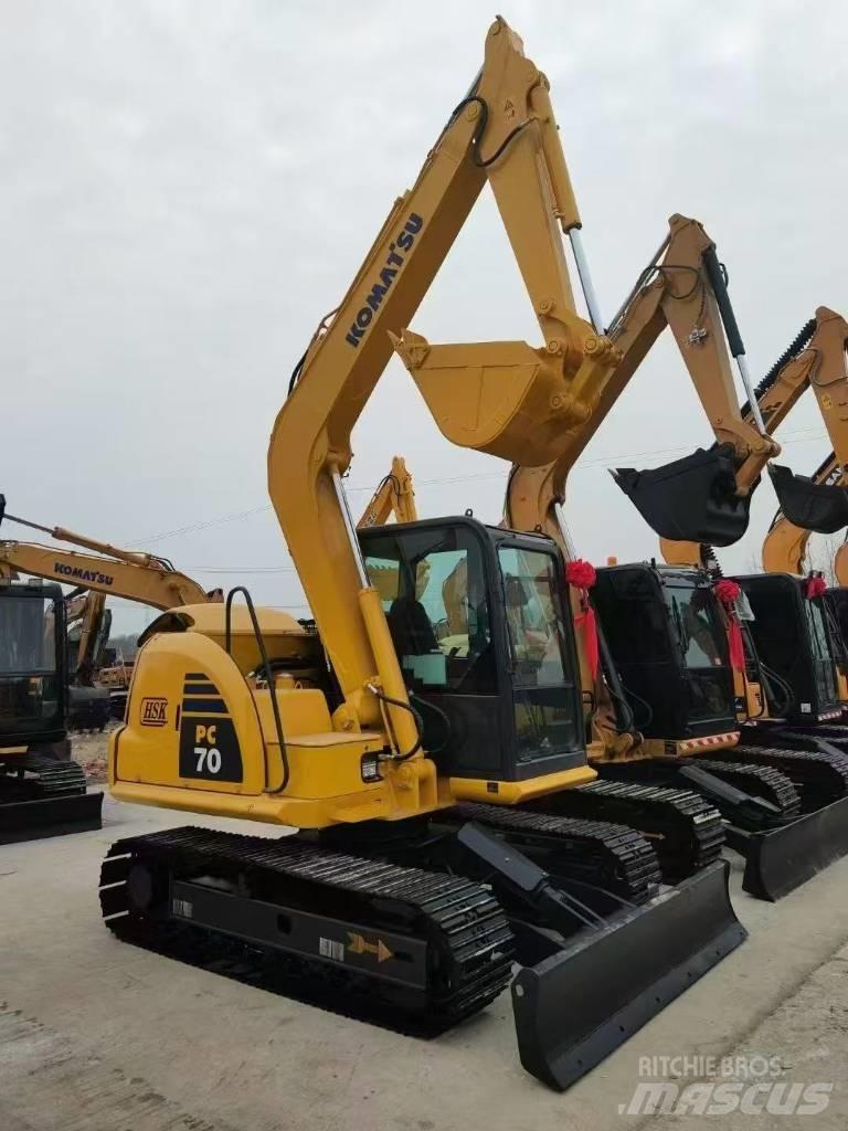 Komatsu 70-8 Kāpurķēžu ekskavatori