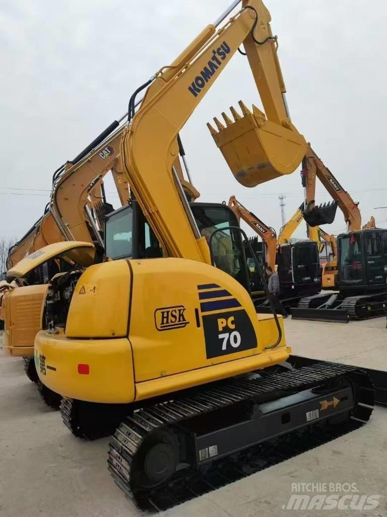 Komatsu 70-8 Kāpurķēžu ekskavatori