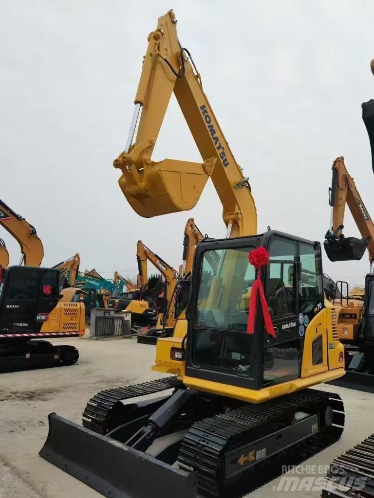 Komatsu 70-8 Kāpurķēžu ekskavatori
