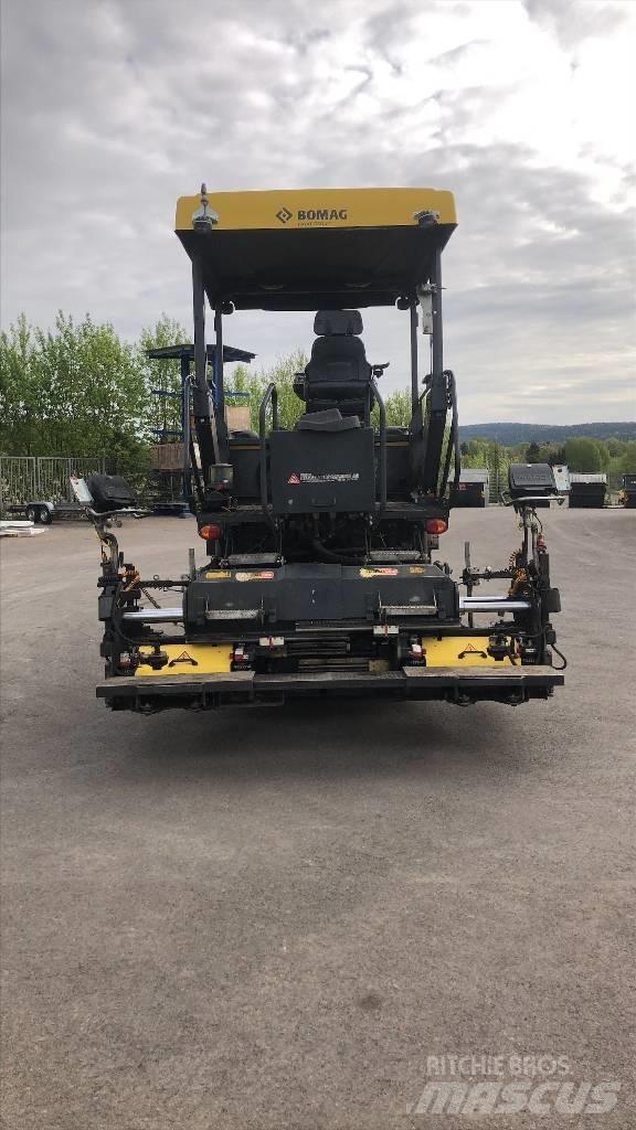 Bomag BF 300 P-2 Asfalta klājēji