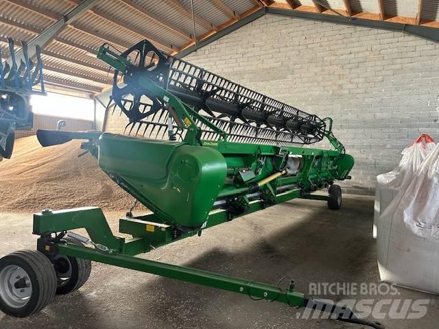 John Deere S 670 i Ražas novākšanas kombaini
