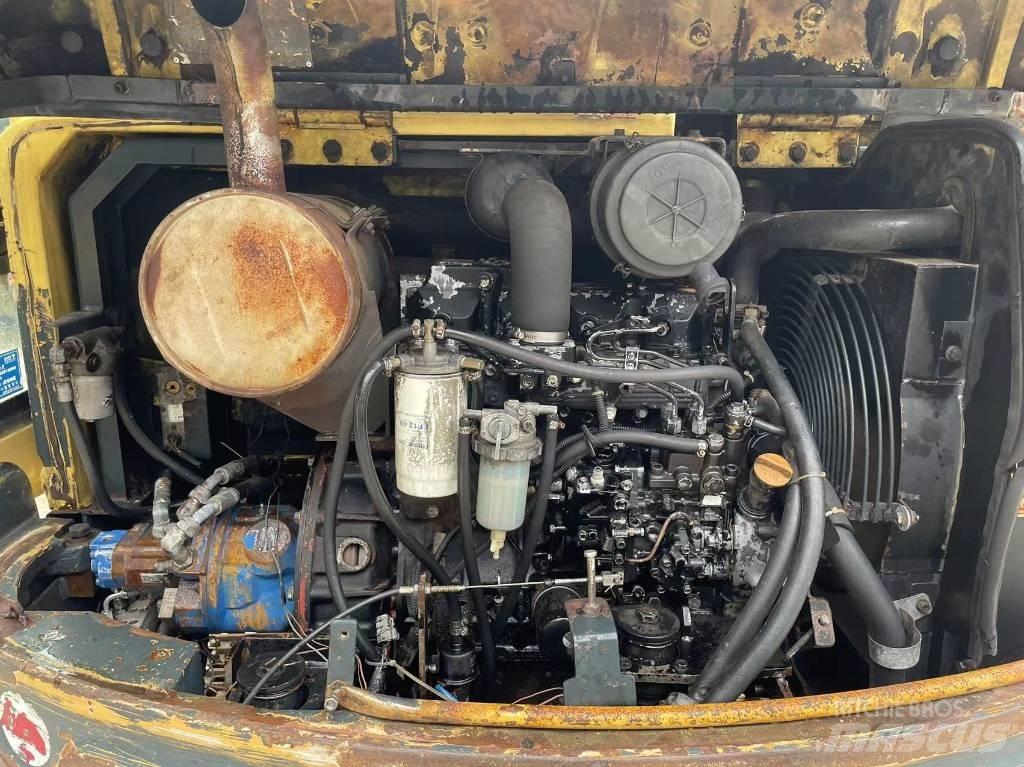 Hyundai R60-9 Kāpurķēžu ekskavatori