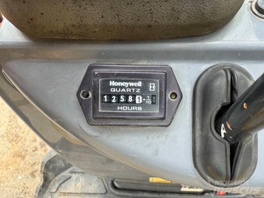 Yanmar SV08 (1C088) Mini ekskavatori < 7 t