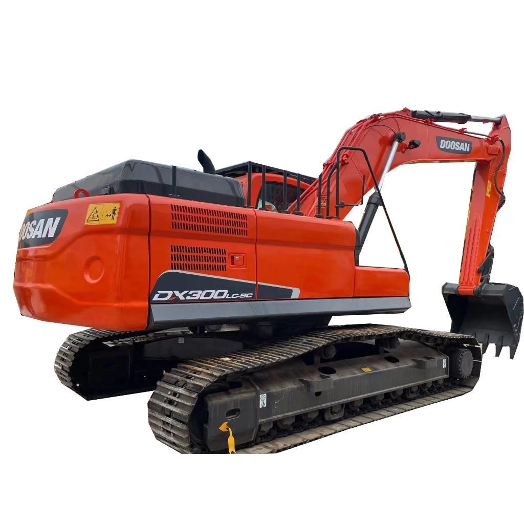 Doosan DX 300 LC Vidēja lieluma ekskavatori 7 t - 12 t