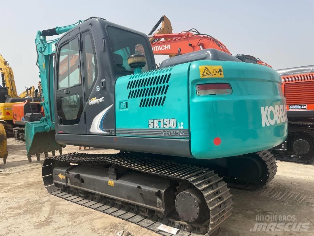 Kobelco SK 130 Kāpurķēžu ekskavatori