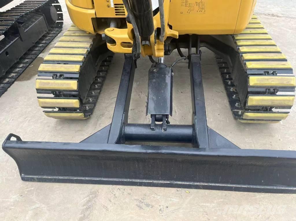 CAT 303.5 E CR Mini ekskavatori < 7 t