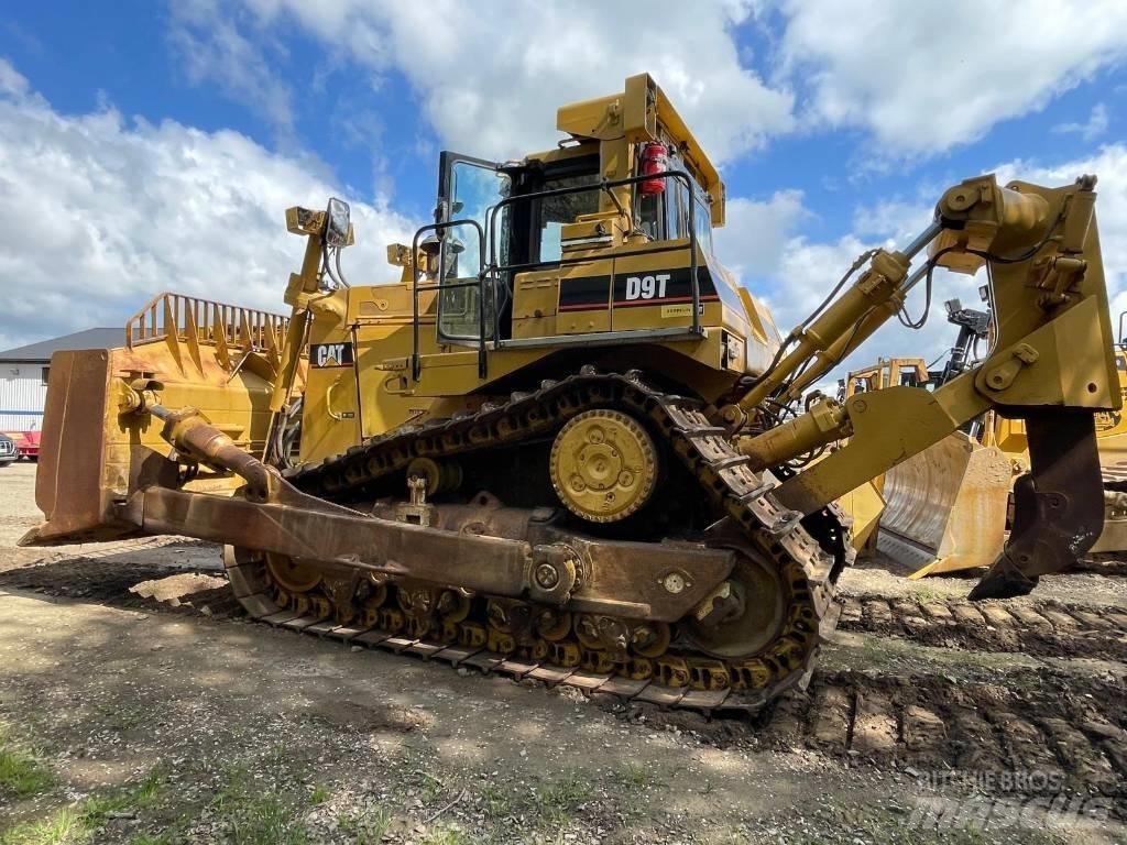 CAT D 9 T Kāpurķēžu buldozeri