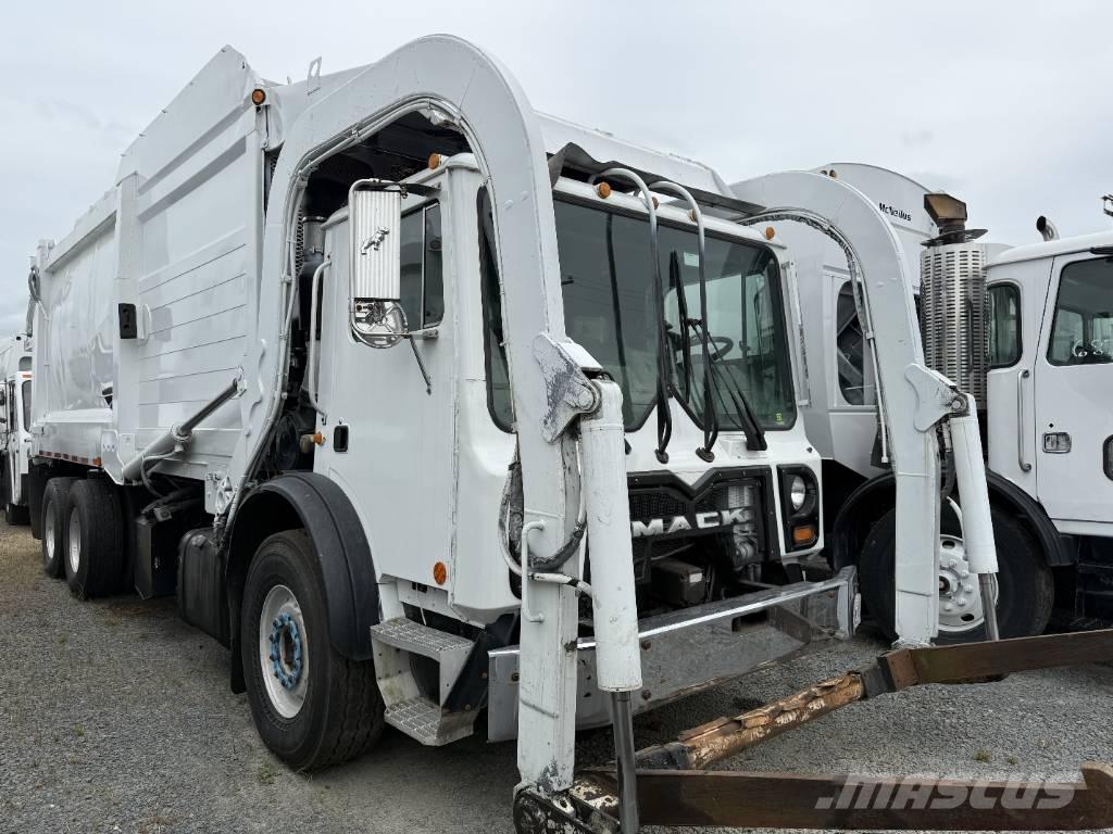 Mack MRU 613 Atkritumu izvešanas transports