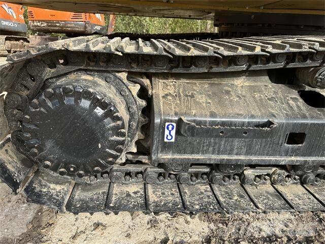CAT 320D Kāpurķēžu ekskavatori