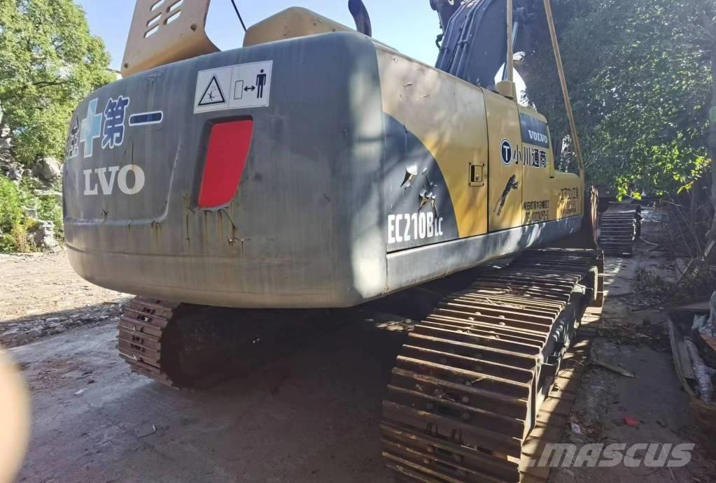 Volvo EC210BLC Kāpurķēžu ekskavatori