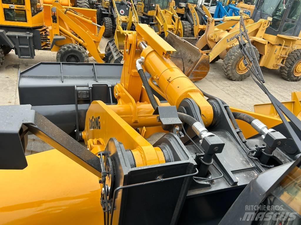 LiuGong 856H Iekrāvēji uz riteņiem