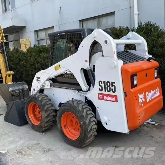 Bobcat S185 Lietoti riteņu kompaktiekrāvēji