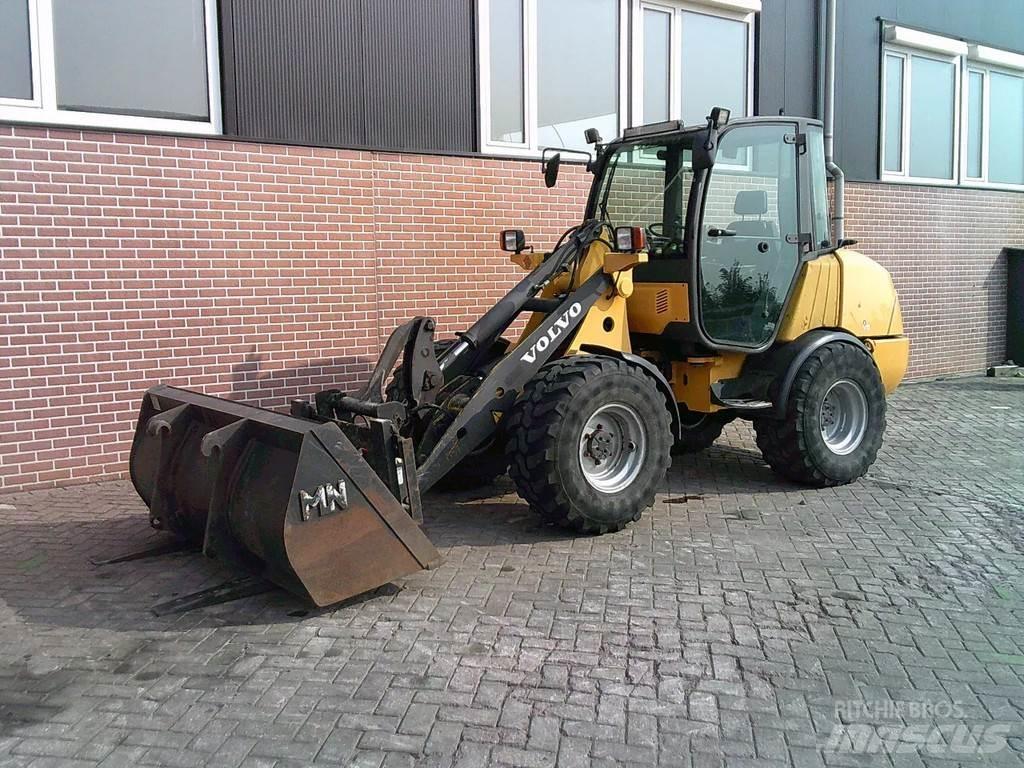 Volvo L25B Iekrāvēji uz riteņiem