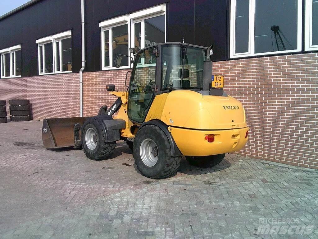 Volvo L25B Iekrāvēji uz riteņiem