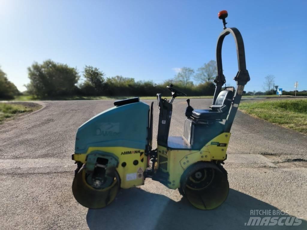 Ammann ARX 20 Divvalču grunts veltņi
