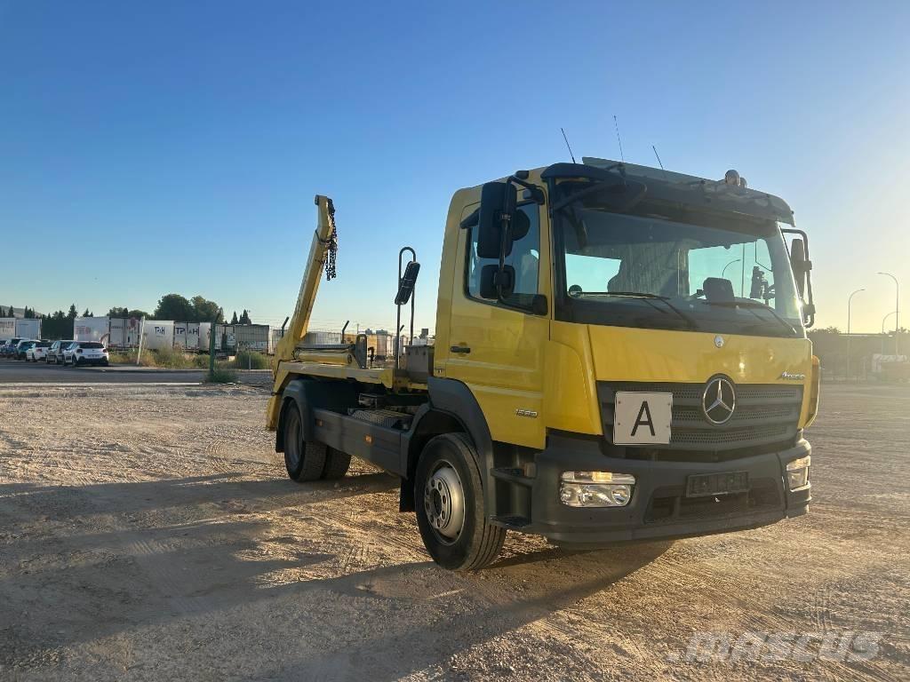 Mercedes-Benz 1530 Uzglabāšanas konteineri