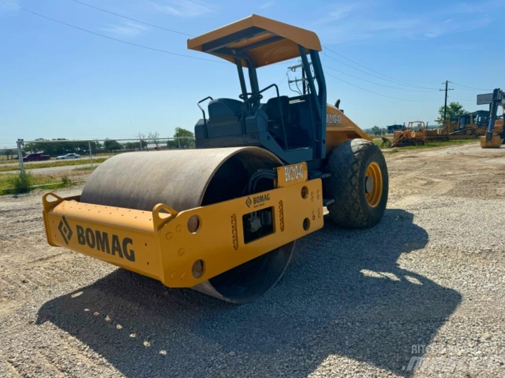 Bomag BW 211 D-40 Kombinētie veltņi