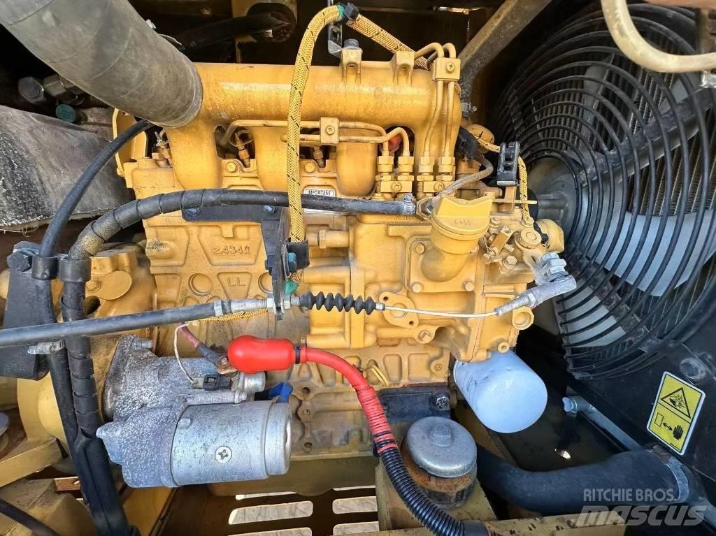 CAT 305.5 Mini ekskavatori < 7 t