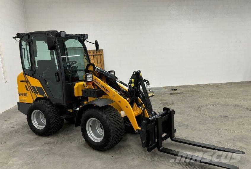 Schäffer 2430 HD Lietoti riteņu kompaktiekrāvēji