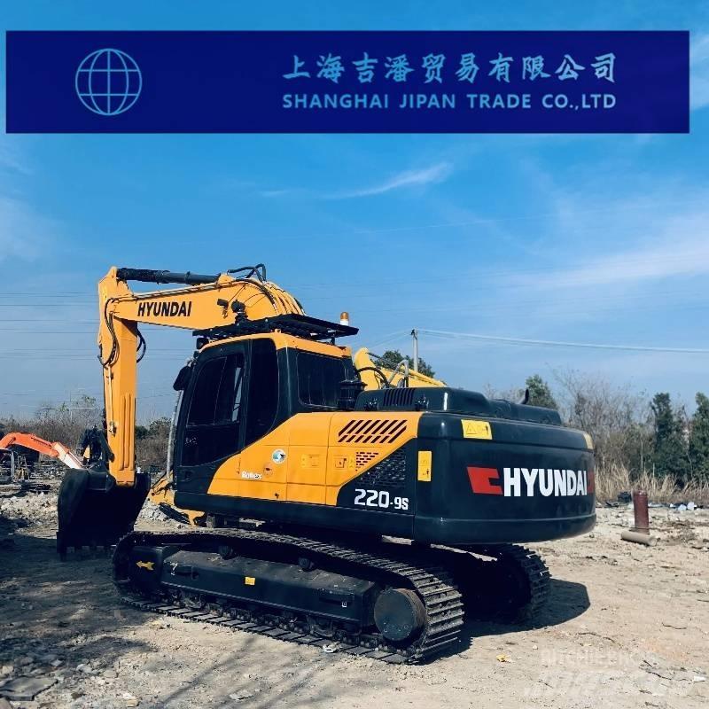 Hyundai R220 Kāpurķēžu ekskavatori