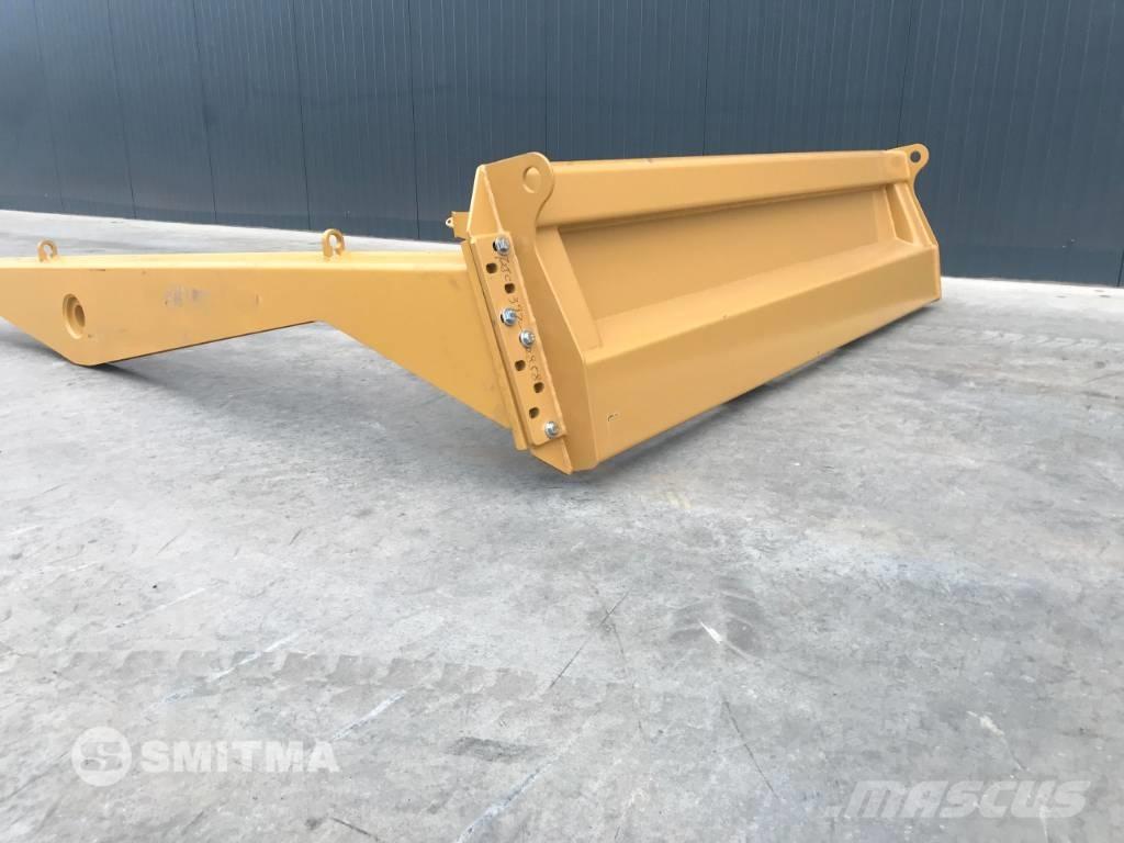 CAT 725 Kravas aizsargi