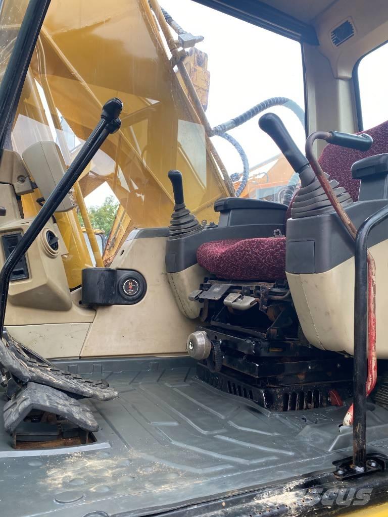 CAT 320 C L Kāpurķēžu ekskavatori