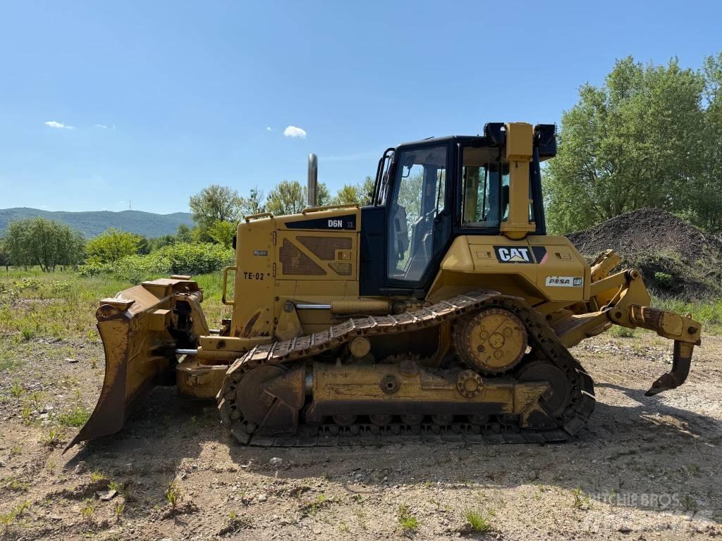 CAT D6N XL Kāpurķēžu buldozeri