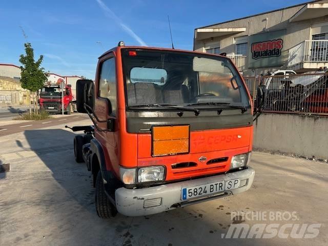 Nissan Cabstar E Preču pārvadāšanas furgoni