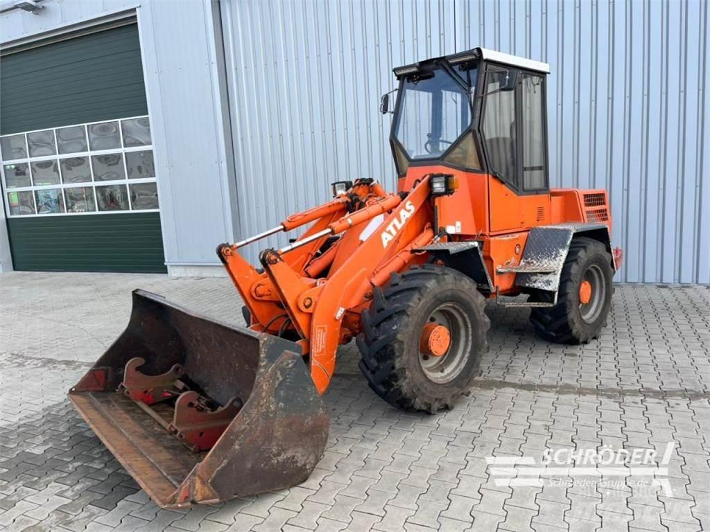 Atlas AR 72 E Iekrāvēji uz riteņiem
