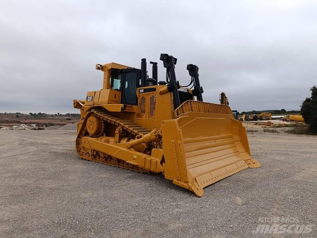 CAT D 10 T Kāpurķēžu buldozeri