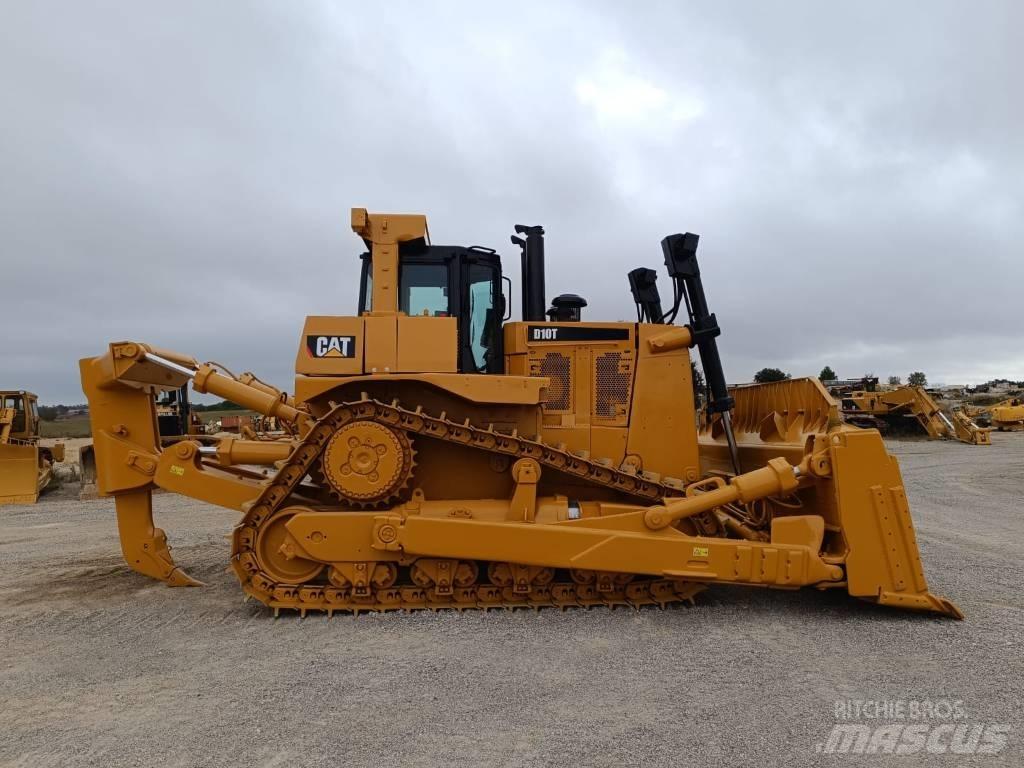 CAT D 10 T Kāpurķēžu buldozeri