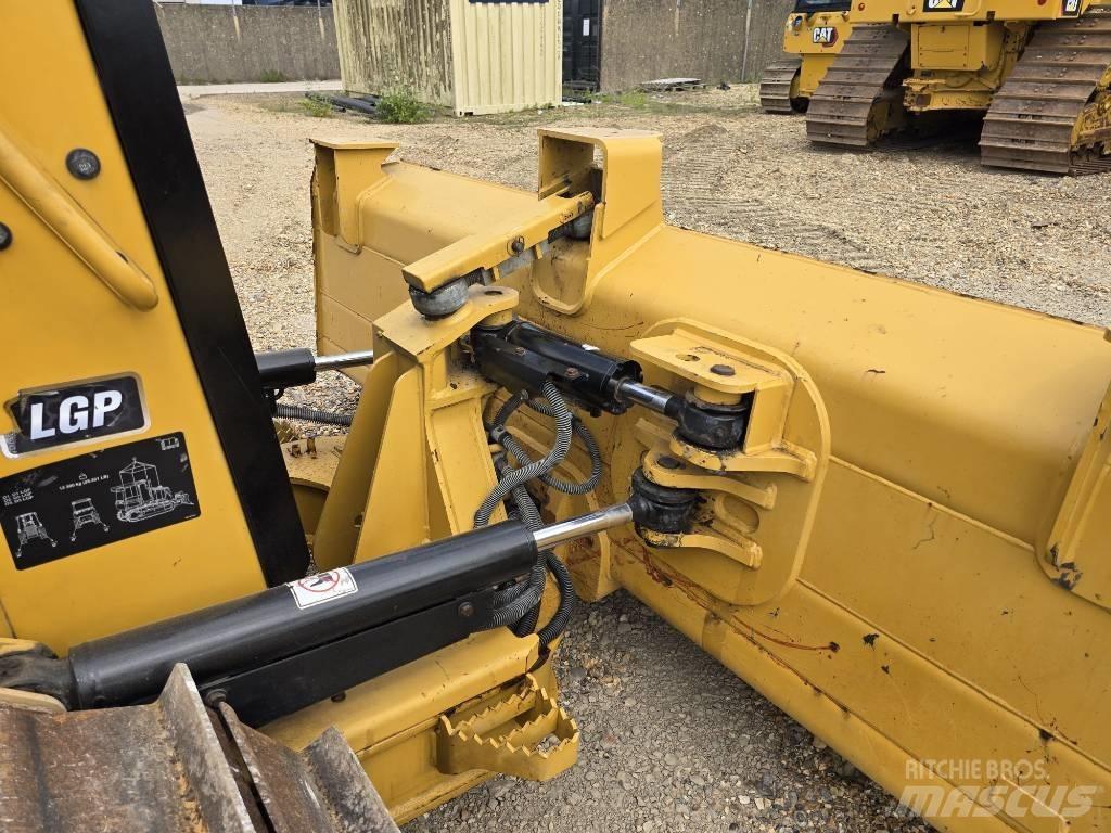 CAT D 3 LGP Kāpurķēžu buldozeri