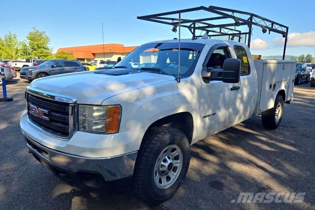 GMC Sierra 3500 HD Vieglais kravas automobilis/izkraušana no sāniem