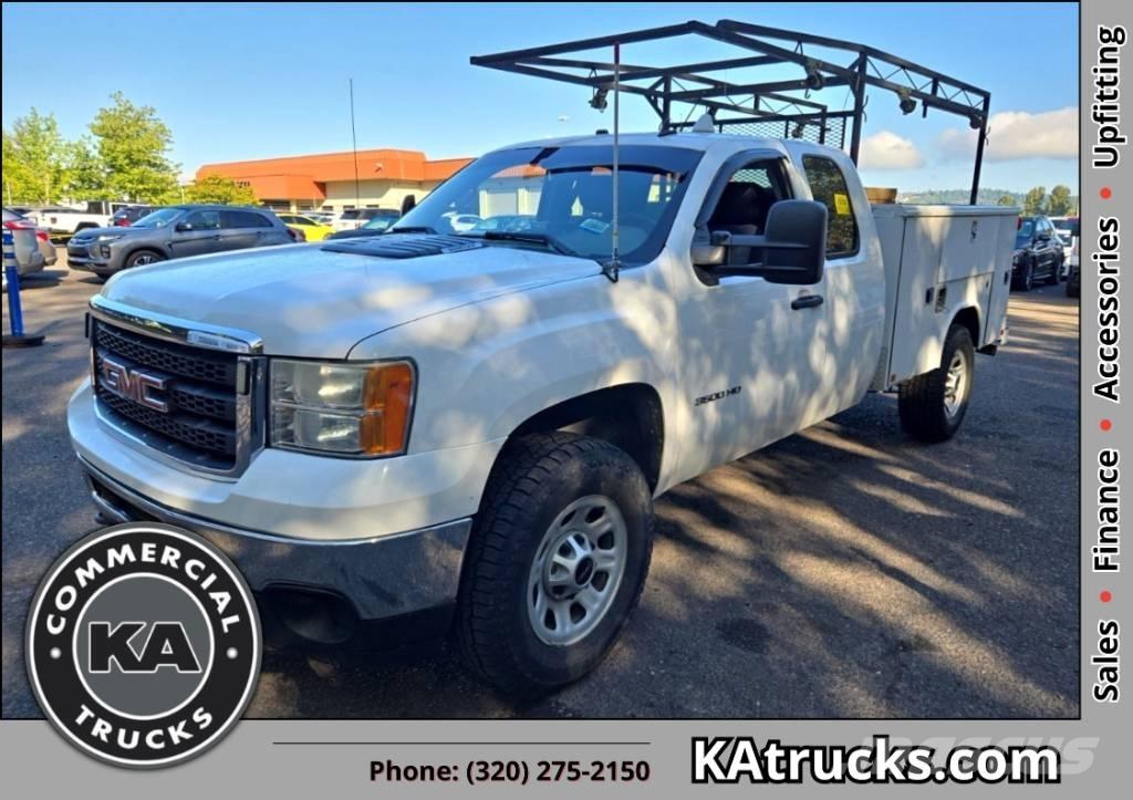 GMC Sierra 3500 HD Vieglais kravas automobilis/izkraušana no sāniem